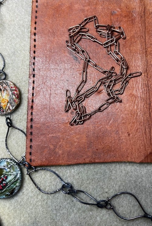 Susan LeGuyader's Altering an Existing Chain - From Paperclip to Petal Links - , Contemporary Wire Jewelry, Making Chain, Chain Making , Design, extend the making time on this necklace 